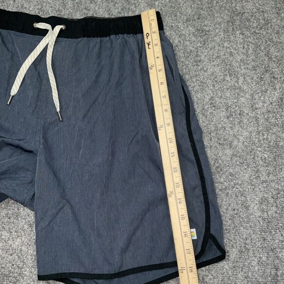 Vuori Shorts Mens Size XL Blue casual Bank shorts 7" - Picture 7 of 9